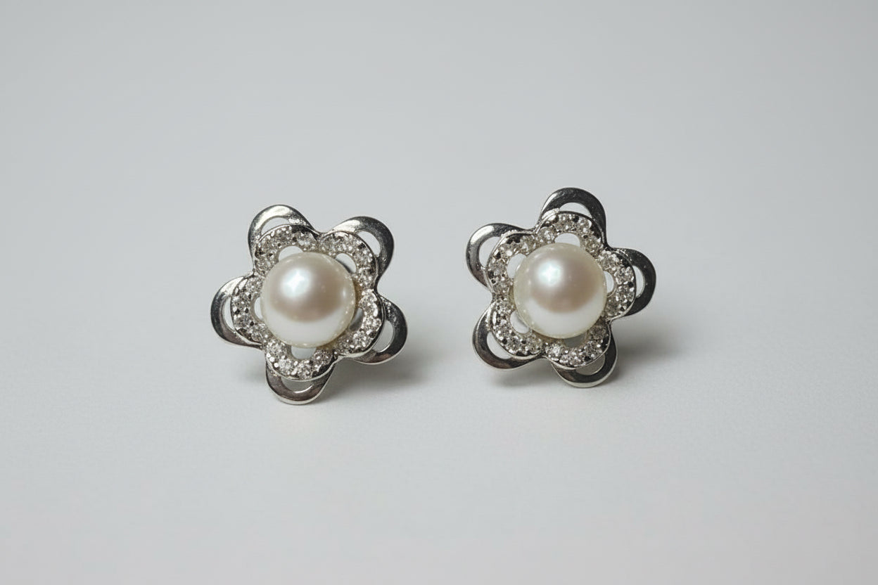 Flower Pearl Earrings