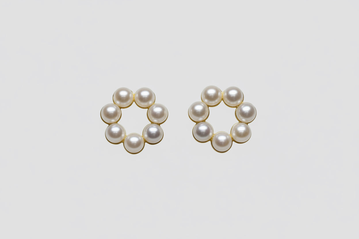 Circle Pearl Earrings