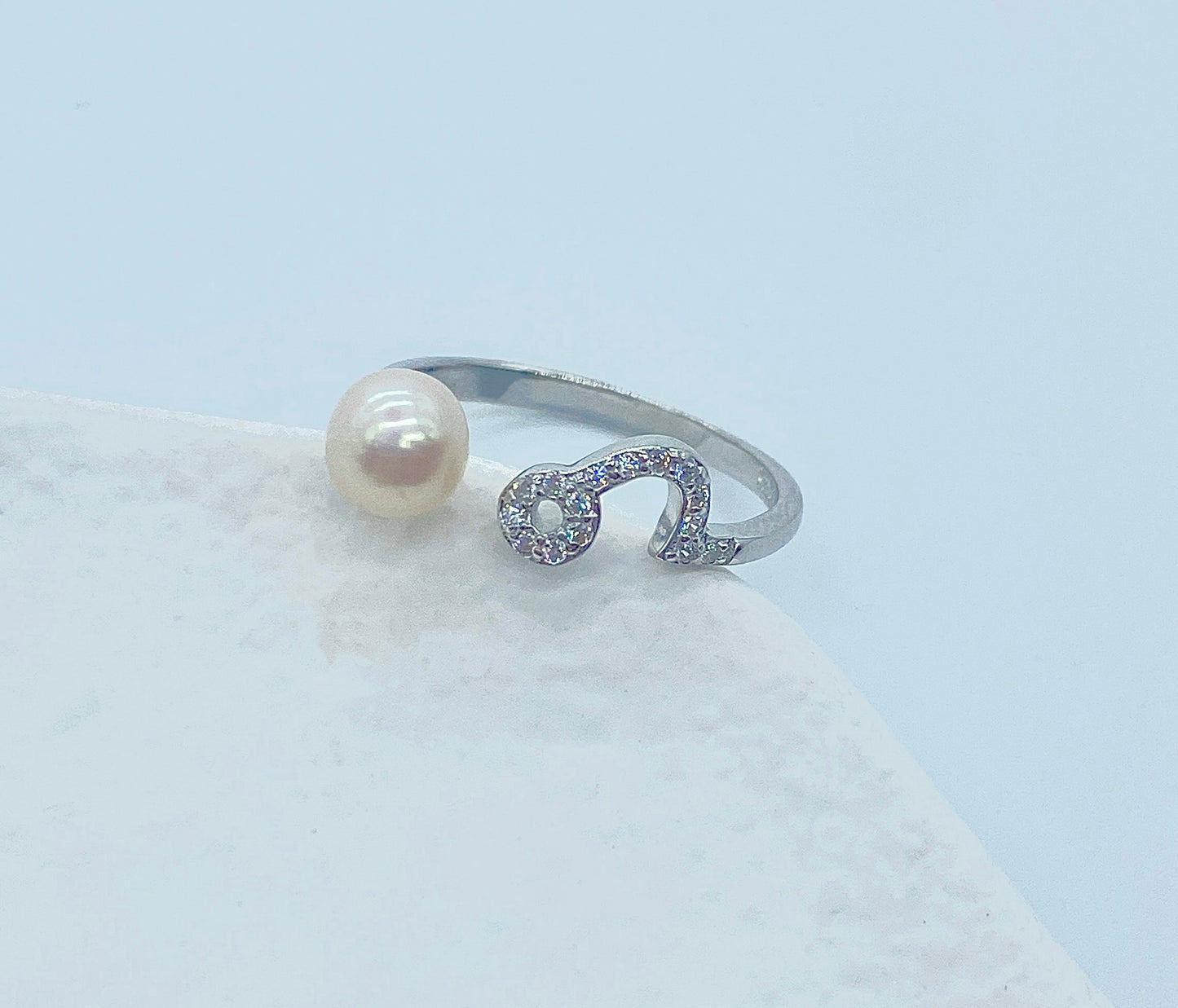 Manimu Star Sign Pearl Ring