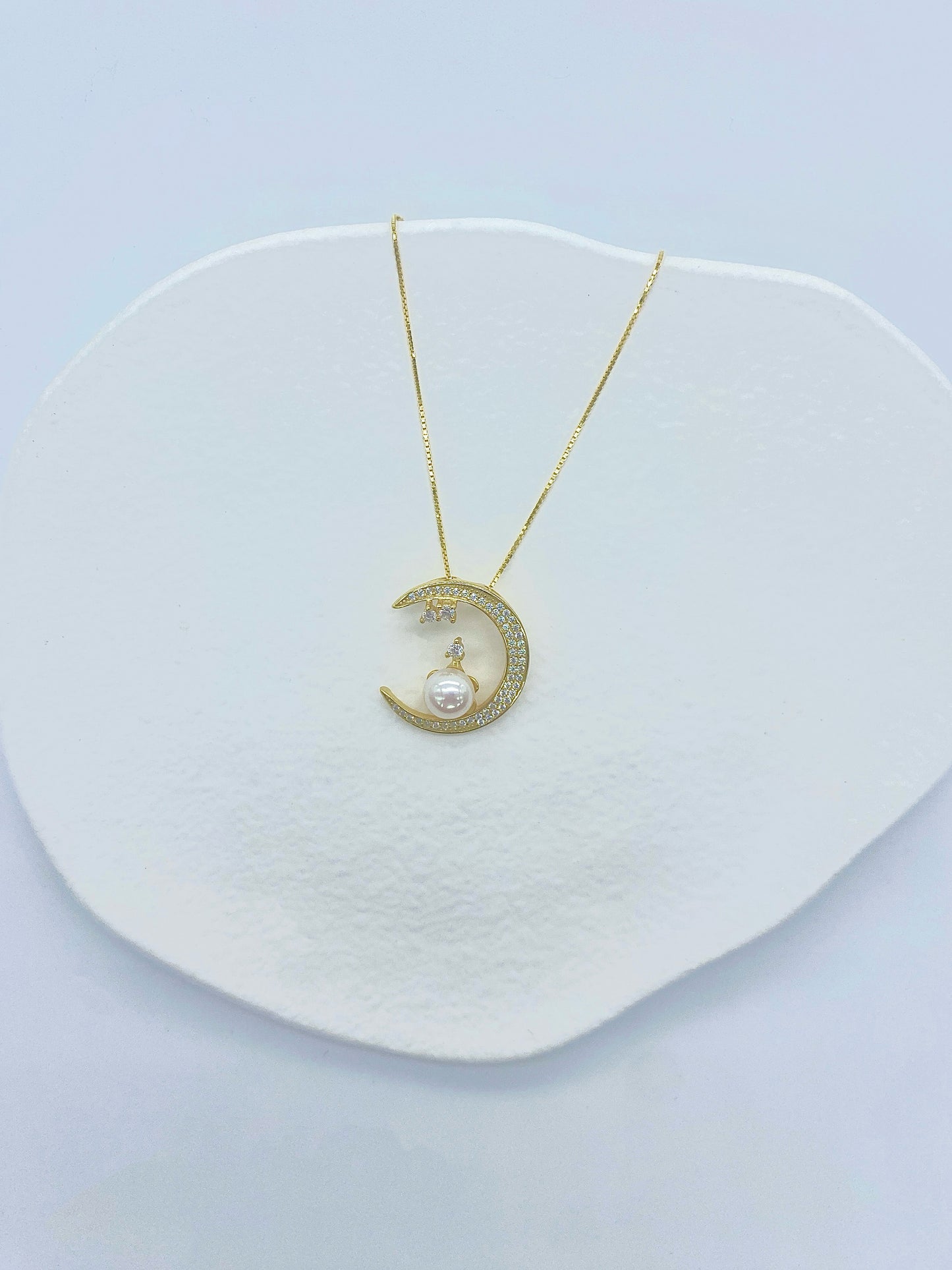 Moon Pearl Necklace