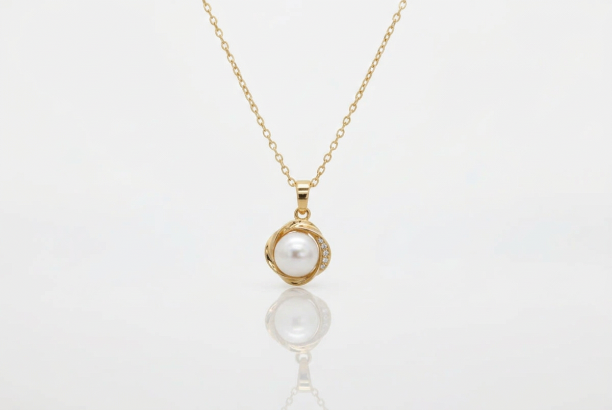 Classic Pearl Necklace