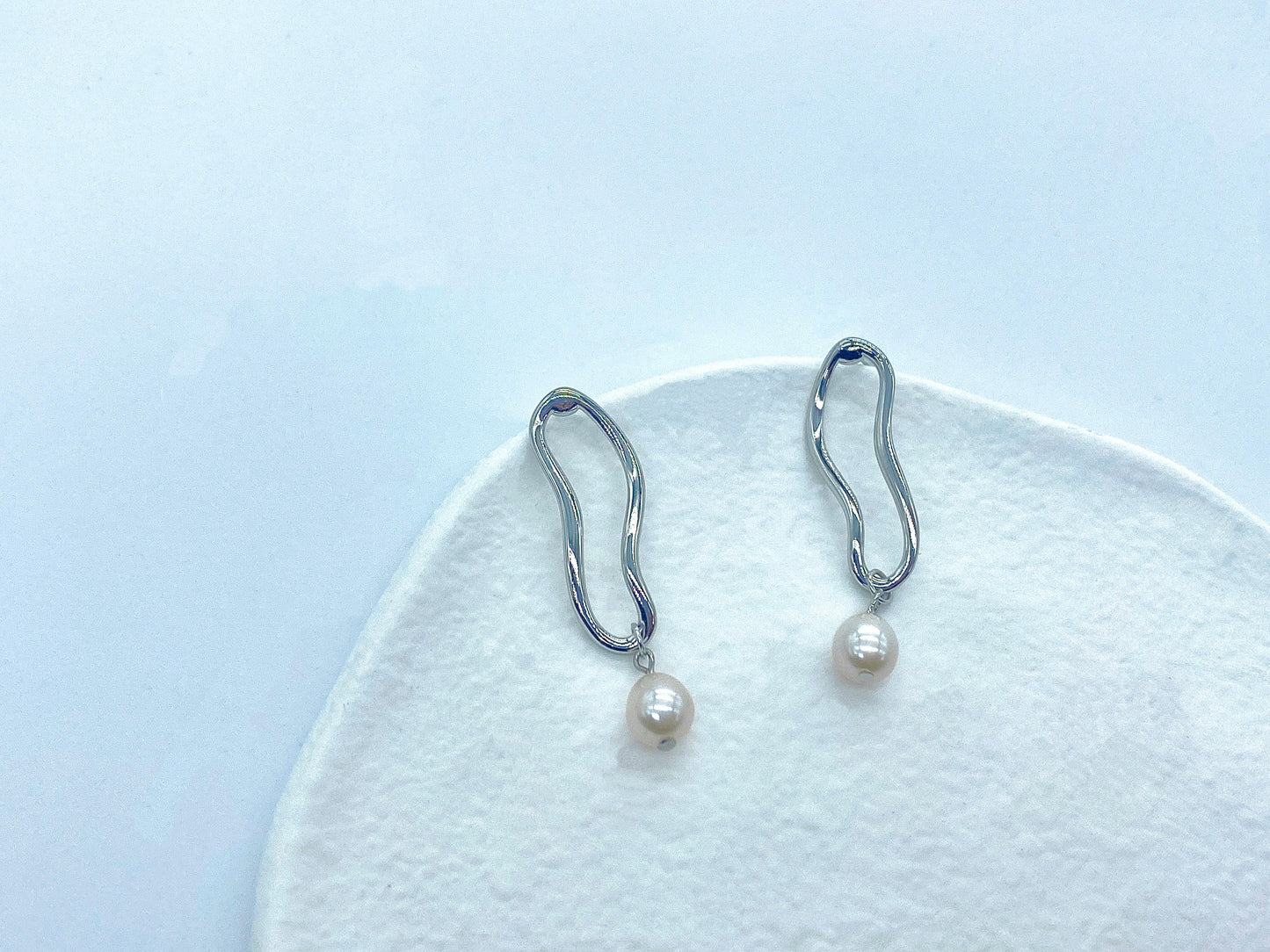 Irregular shape S925 Silver Pearl Earrings