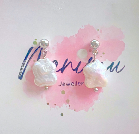 Four-Leaf Pearl Earrings