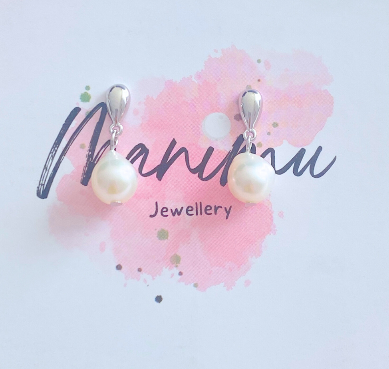 Water Drop Pearl Earrings