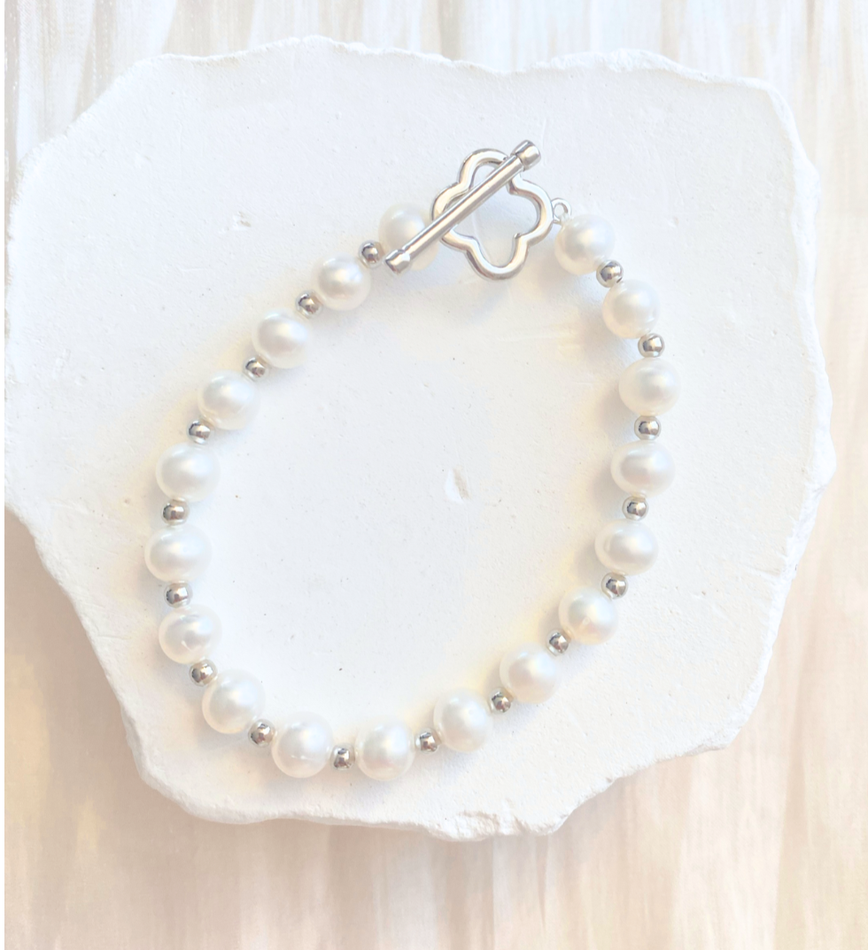 Classic Pearl with Beans Bracelet