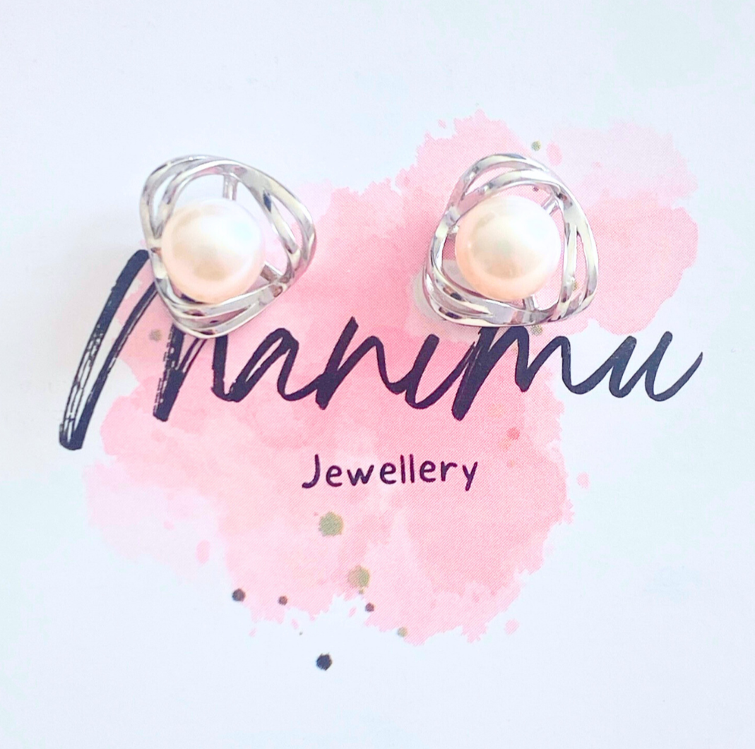 Stud Pearl Earrings