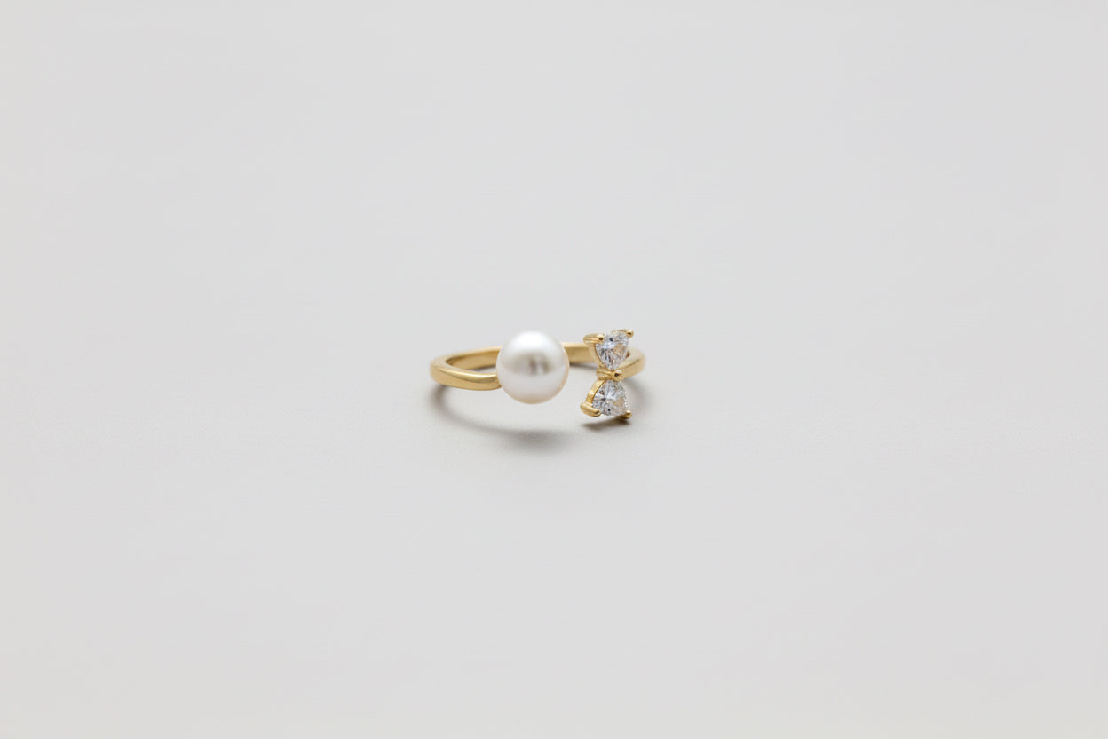Bow Gem Pearl Ring