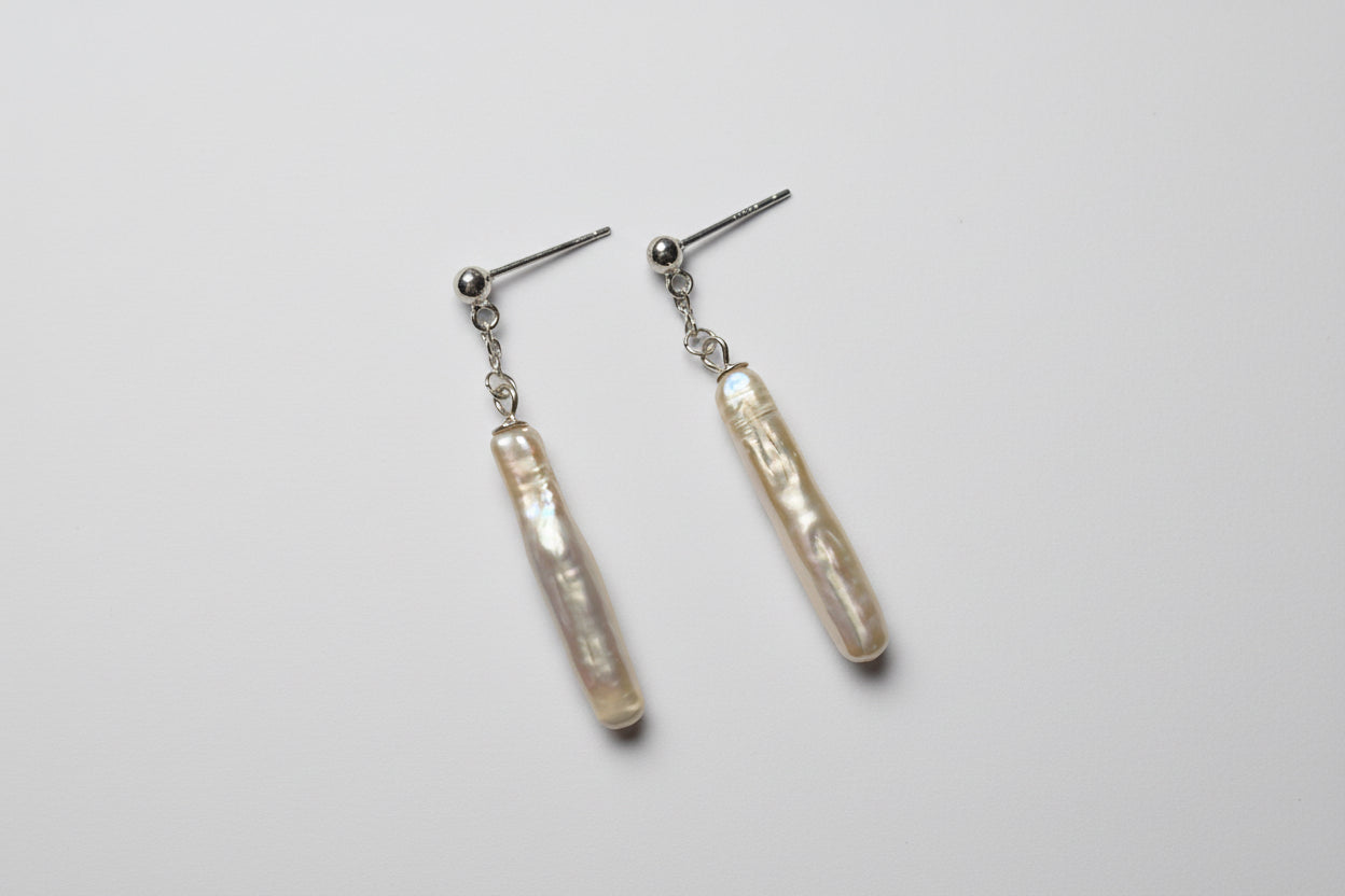 Stick Pearl Earrings