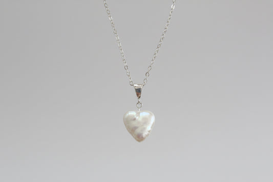 Love Heart Shape Pearl Necklace