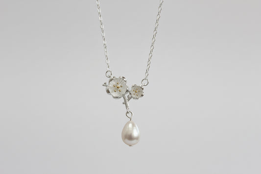 Flower Flower Pearl Necklace