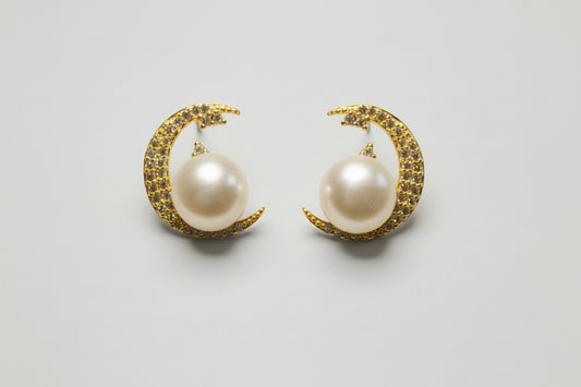 Moon Pearl Earrings