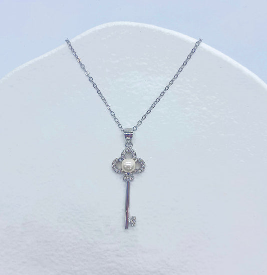 Key Pearl Necklace