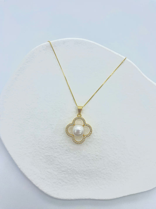 Four Leaf Pearl Necklace