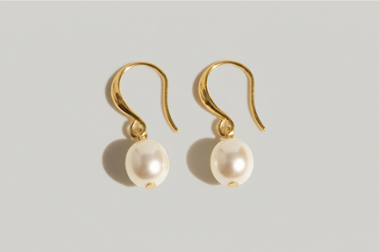 Classic Pearl Earring