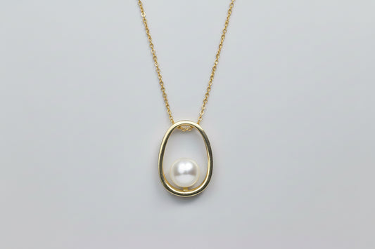 Stylish Pearl Necklace