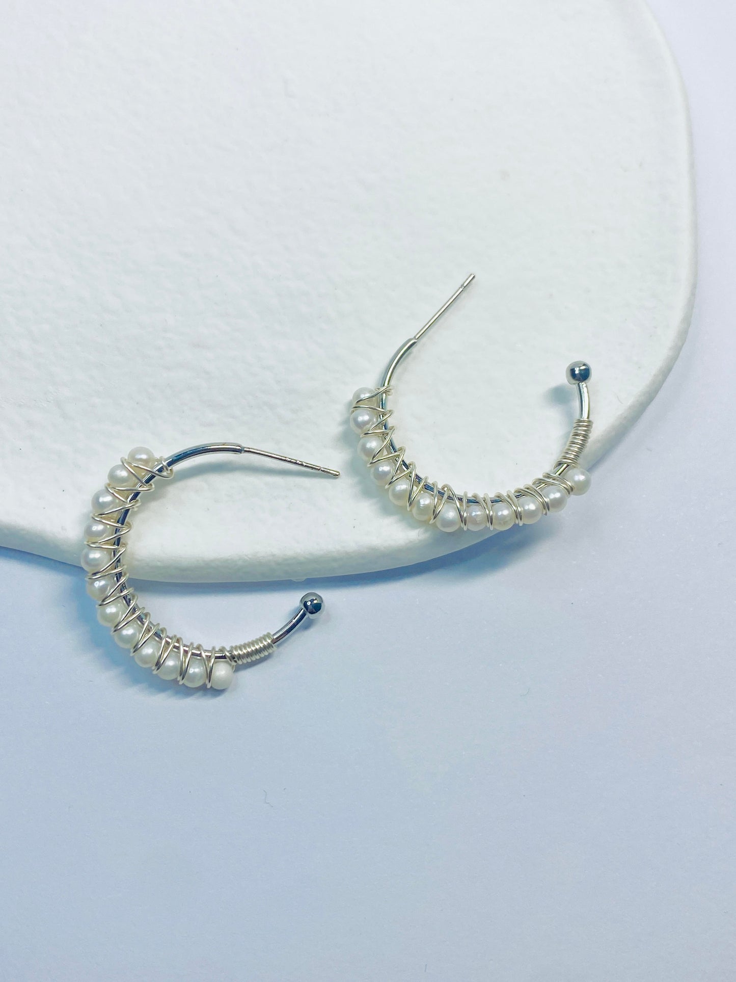 Wiring Pearl Earrings