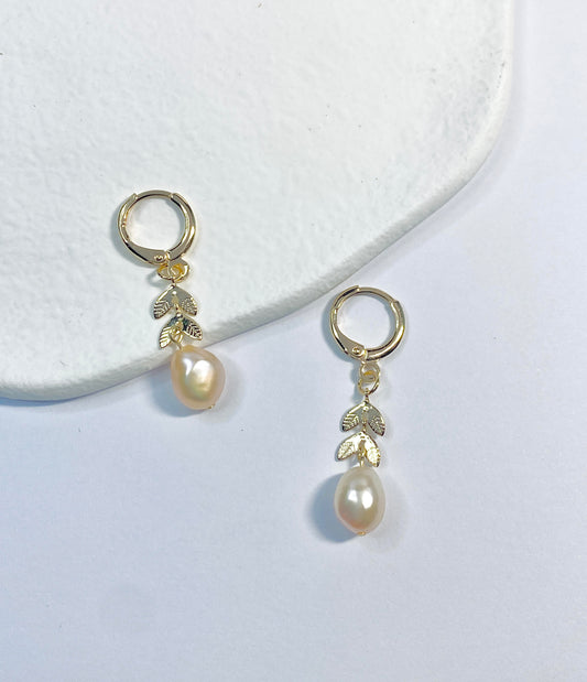 Leaf Drop Pearl Earrings