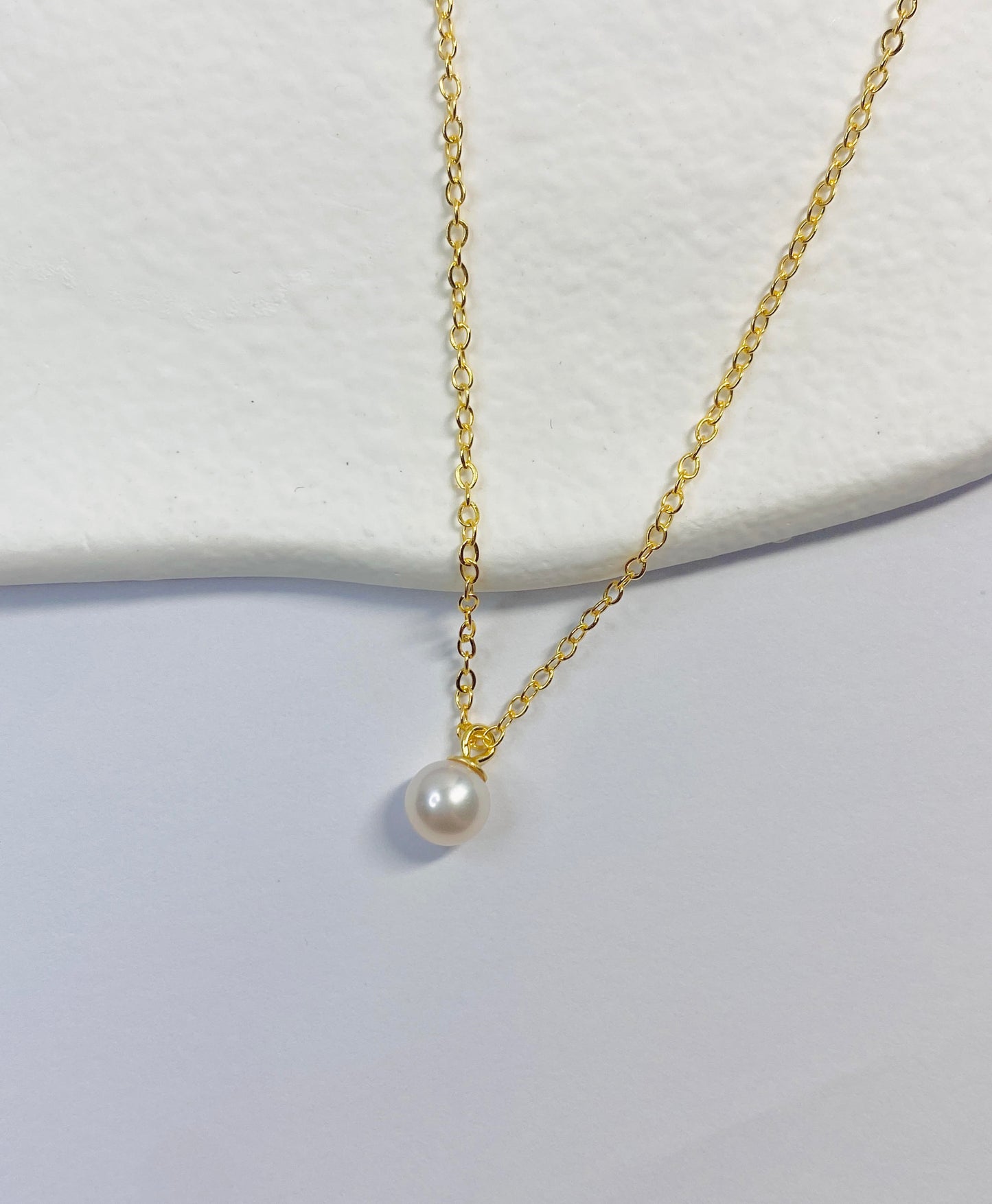 Small Round Pearl Necklace